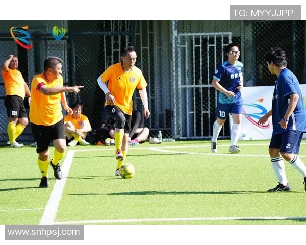 斯塔贝克与萨普斯堡的激烈对决展现足球魅力与战术智慧的较量